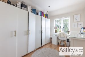 bed4- click for photo gallery